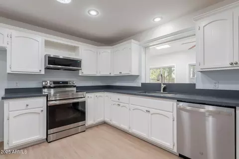 Kitchen - 405 E Stanford Ave, Gilbert, AZ 85234 photo 3 of 4