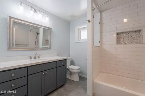 Bath - 405 E Stanford Ave, Gilbert, AZ 85234 photo 2 of 3
