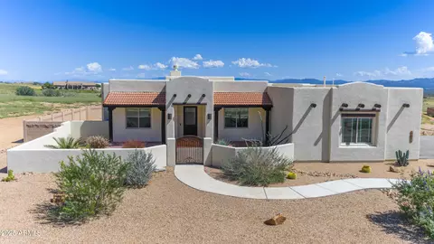 6397 E Red Oak Cir, Hereford, AZ 85615 photo 3