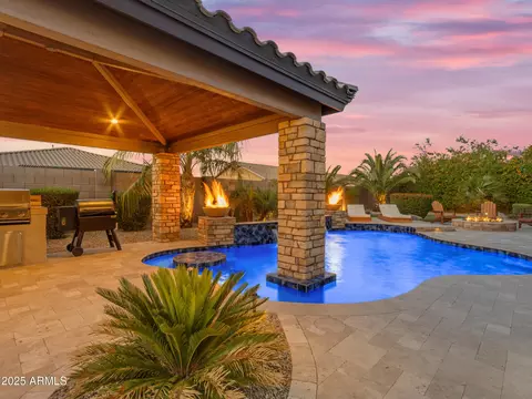Exterior - 2826 E Bellflower Dr, Gilbert, AZ 85298 photo 2 of 23