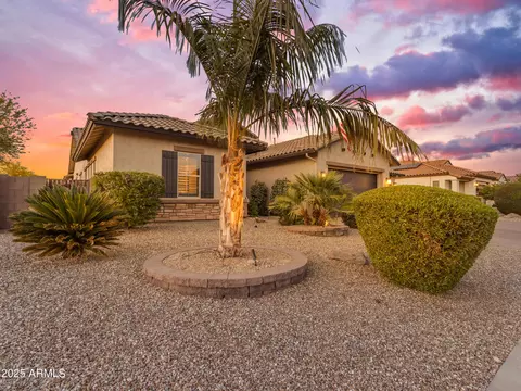 Exterior - 2826 E Bellflower Dr, Gilbert, AZ 85298 photo 3 of 23