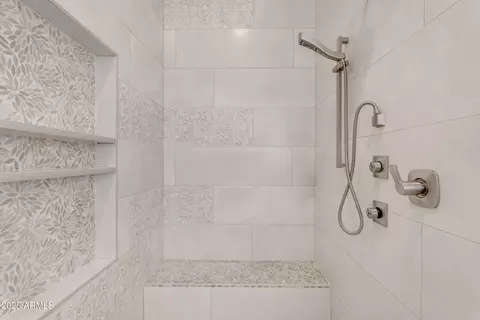 Bath - 2826 E Bellflower Dr, Gilbert, AZ 85298 photo 3 of 6