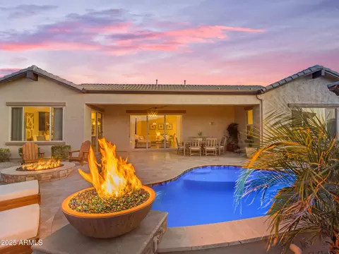 Exterior - 2826 E Bellflower Dr, Gilbert, AZ 85298 photo 7 of 23