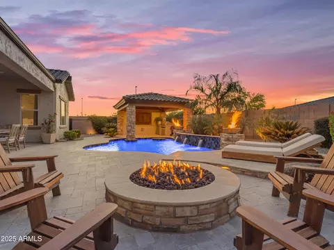 Exterior - 2826 E Bellflower Dr, Gilbert, AZ 85298 photo 6 of 23