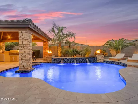 Exterior - 2826 E Bellflower Dr, Gilbert, AZ 85298 photo 8 of 23