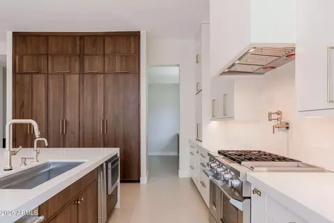Kitchen - 3145 E Boot Track Trl, Gilbert, AZ 85296 photo 11 of 11