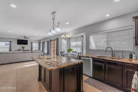 780 S Lagoon Dr, Gilbert, AZ 85233 photo 17
