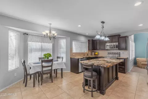 780 S Lagoon Dr, Gilbert, AZ 85233 photo 16