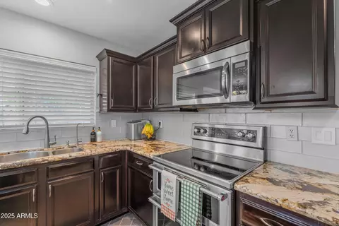 780 S Lagoon Dr, Gilbert, AZ 85233 photo 15