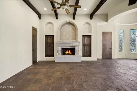 Living - 2300 E Sanoque Ct, Gilbert, AZ 85298 photo 3 of 9