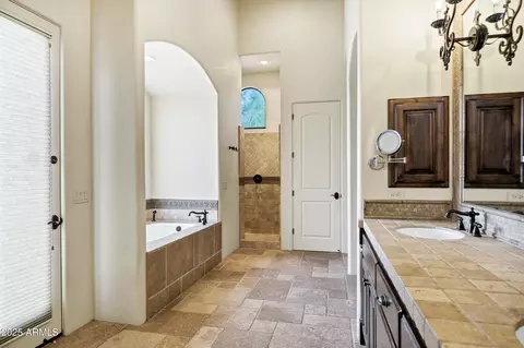 Bath - 2300 E Sanoque Ct, Gilbert, AZ 85298 photo 10 of 12