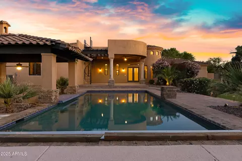 Exterior - 2300 E Sanoque Ct, Gilbert, AZ 85298 photo 15 of 18