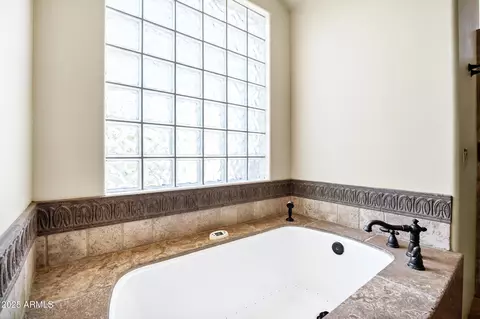 Bath - 2300 E Sanoque Ct, Gilbert, AZ 85298 photo 11 of 12