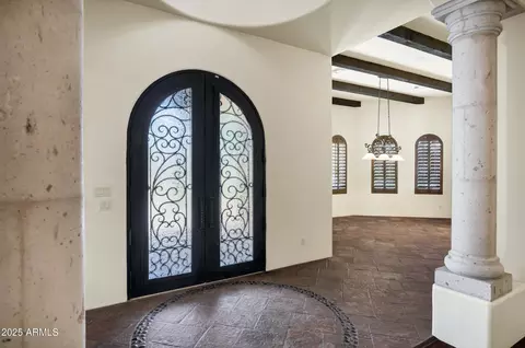 Entry Way - 2300 E Sanoque Ct, Gilbert, AZ 85298 photo 3 of 7