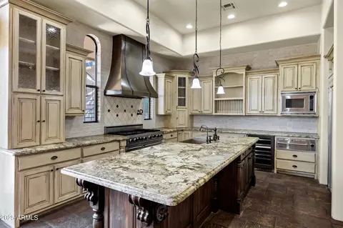 Kitchen - 2300 E Sanoque Ct, Gilbert, AZ 85298 photo 1 of 6