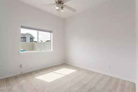 3001 E Winchcomb Dr, Phoenix, AZ 85032 photo 19