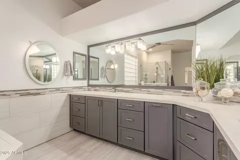 3001 E Winchcomb Dr, Phoenix, AZ 85032 photo 16