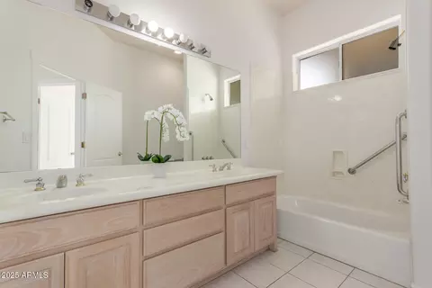3001 E Winchcomb Dr, Phoenix, AZ 85032 photo 23