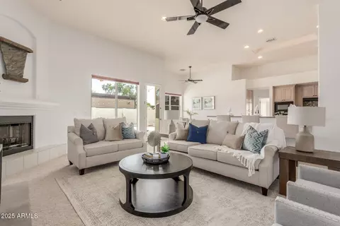 3001 E Winchcomb Dr, Phoenix, AZ 85032
