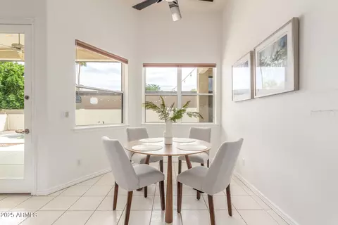 3001 E Winchcomb Dr, Phoenix, AZ 85032 photo 9
