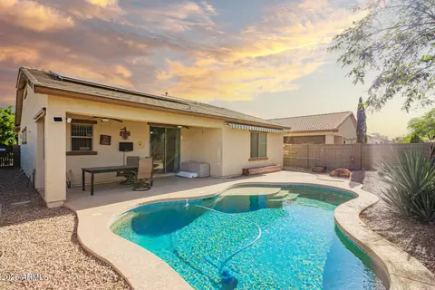 16448 W Tether Trl, Surprise, AZ 85387