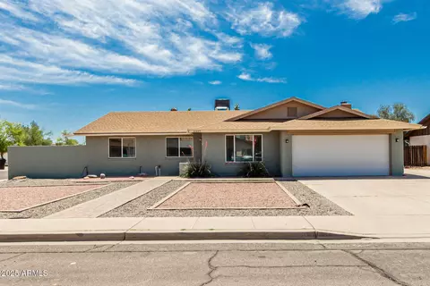 Exterior - 2327 E Pebble Beach Dr, Tempe, AZ 85282 photo 1 of 3