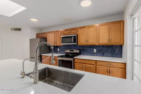 Kitchen - 2327 E Pebble Beach Dr, Tempe, AZ 85282 photo 1 of 2