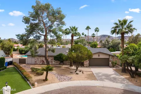 211 W Braeburn Dr, Phoenix, AZ 85023