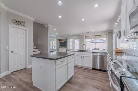 10234 E Lomita Ave, Mesa, AZ 85209 photo 9