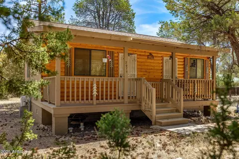 2979 Western Star Dr, Overgaard, AZ 85933