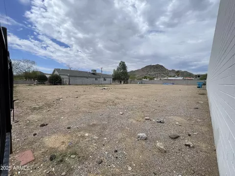536 E Vogel Ave #-, Phoenix, AZ 85020 photo 4