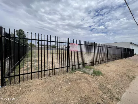 536 E Vogel Ave #-, Phoenix, AZ 85020 photo 3