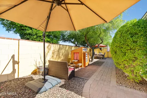 Exterior - 502 W Windsor Ave, Phoenix, AZ 85003 photo 4 of 11