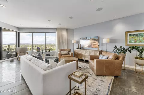 1040 E Osborn Rd #1103, Phoenix, AZ 85014