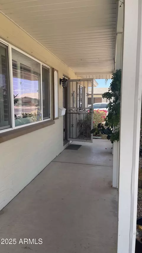 2137 W Del Campo Cir, Mesa, AZ 85202