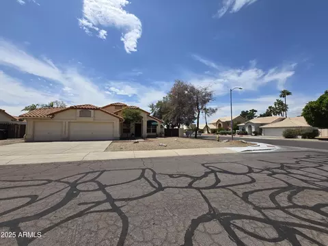 3601 E Taro Ln, Phoenix, AZ 85050 photo 2