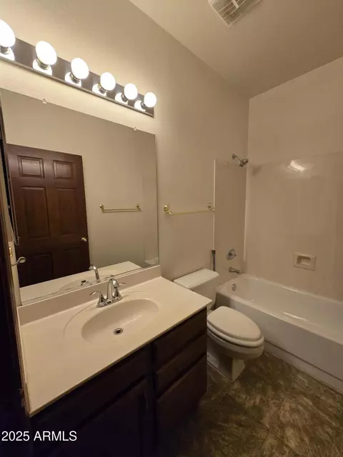 3601 E Taro Ln, Phoenix, AZ 85050 photo 23