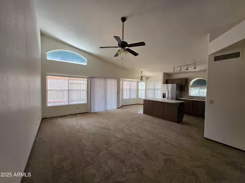 3601 E Taro Ln, Phoenix, AZ 85050 photo 11