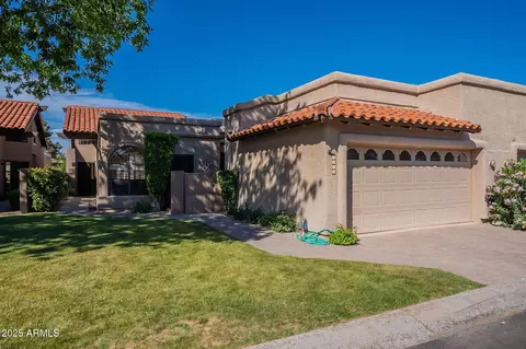 Exterior - 4116 E Sunnyside Dr, Phoenix, AZ 85028 photo 9 of 13