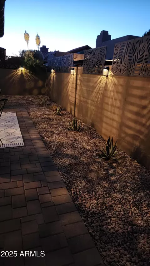 Exterior - 4116 E Sunnyside Dr, Phoenix, AZ 85028 photo 12 of 13