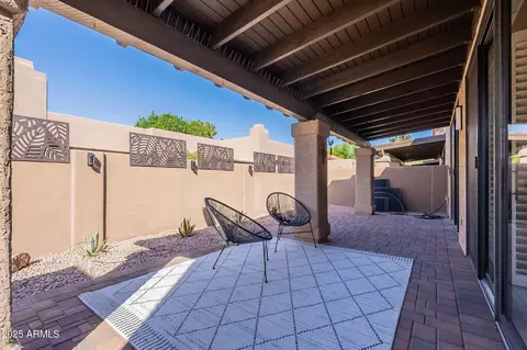Exterior - 4116 E Sunnyside Dr, Phoenix, AZ 85028 photo 2 of 13