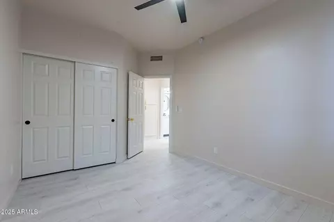 Bedroom - 4116 E Sunnyside Dr, Phoenix, AZ 85028 photo 6 of 8