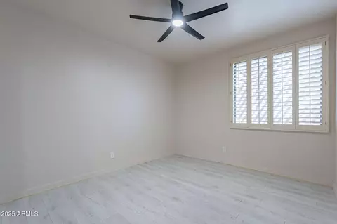 Bedroom - 4116 E Sunnyside Dr, Phoenix, AZ 85028 photo 7 of 8