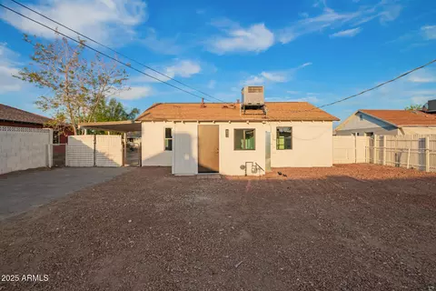 Exterior - 9042 N 3rd Ave, Phoenix, AZ 85021 photo 12 of 13