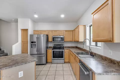 2250 E Deer Valley Rd #24, Phoenix, AZ 85024 photo 27