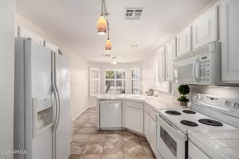 2503 E Camellia Dr, Gilbert, AZ 85296 photo 4