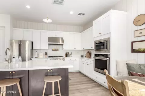 Kitchen - 10206 E Texas Ave, Mesa, AZ 85212 photo 4 of 6