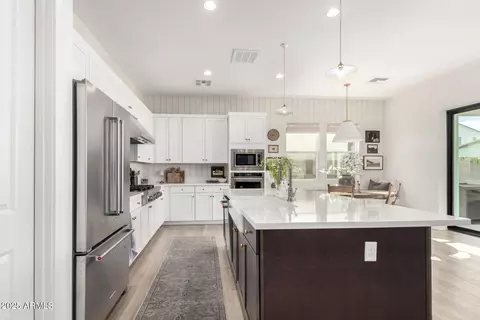 Kitchen - 10206 E Texas Ave, Mesa, AZ 85212 photo 2 of 6