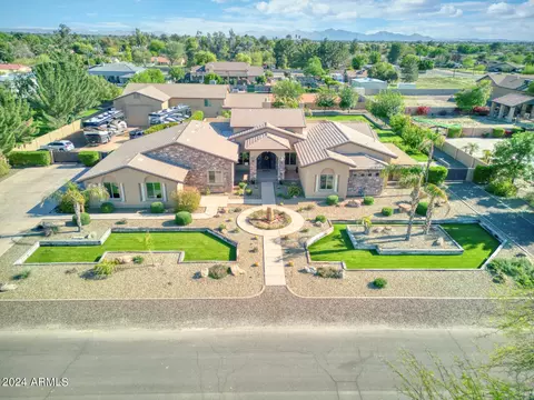 7027 W Banff Ln, Peoria, AZ 85381
