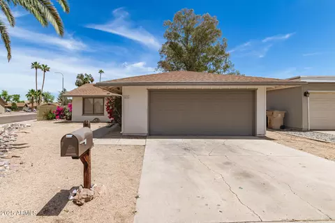 4832 W Golden Ln, Glendale, AZ 85302
